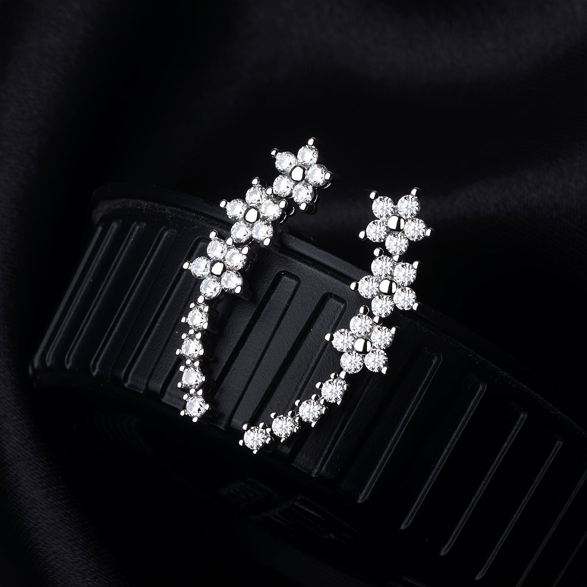 Gloria – Pendientes florales atemporales