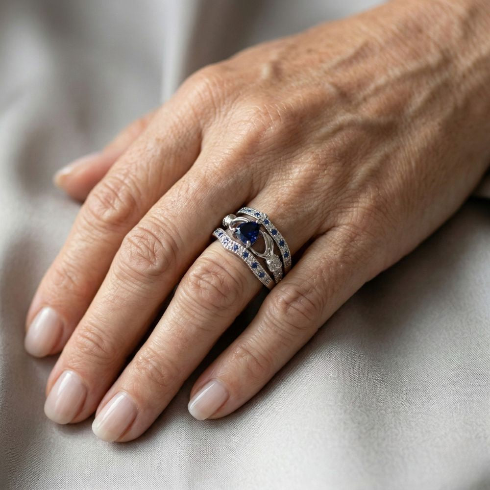 Anillo de zafiro de Eliška
