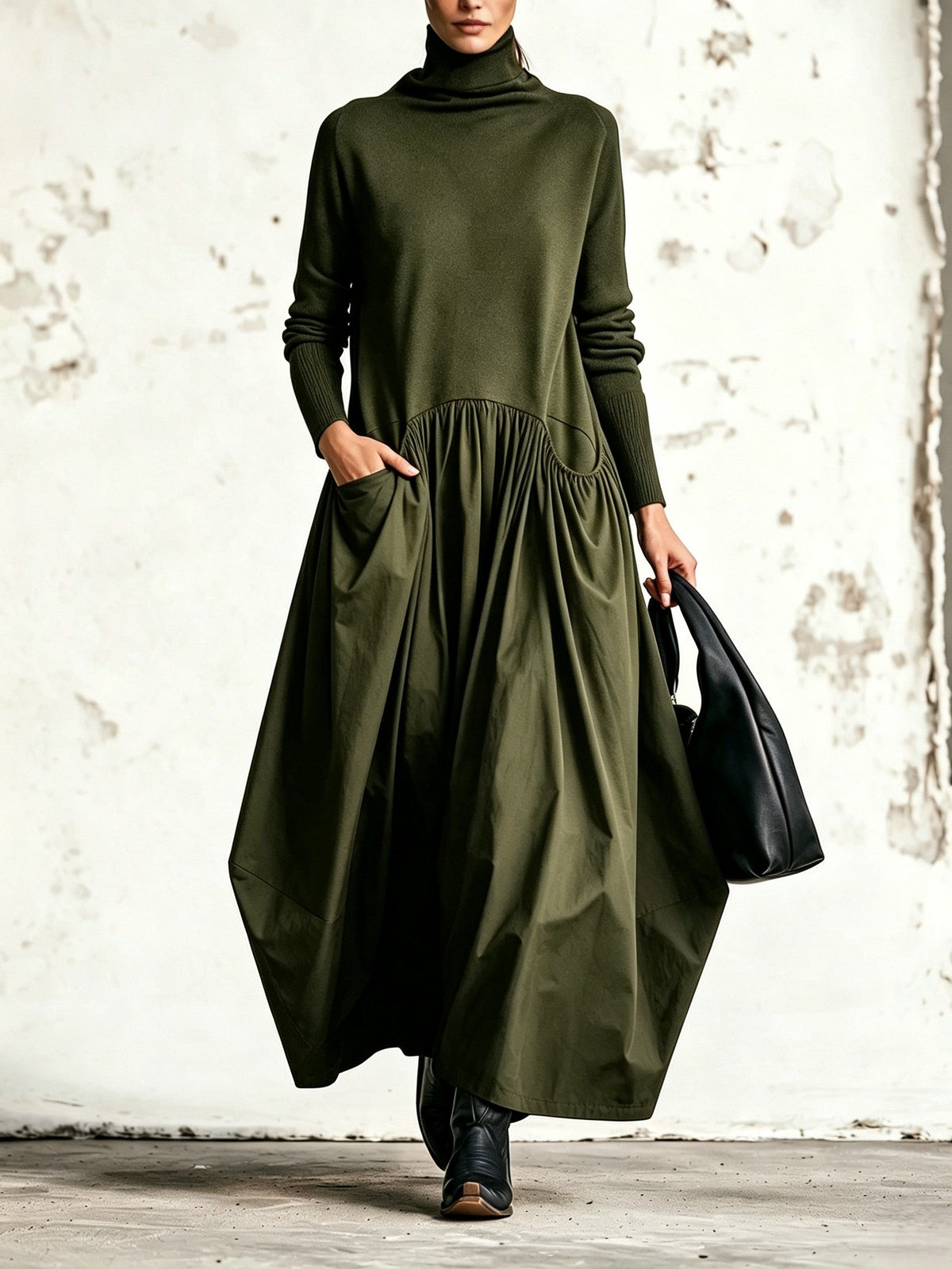 Ana | Vestido maxi oversize negro con cuello alto y bolsillos
