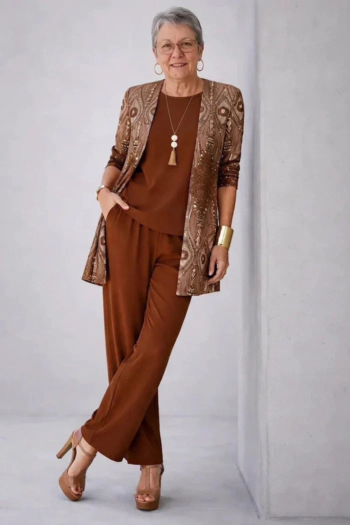 Conjunto de Tres Piezas · Carmen