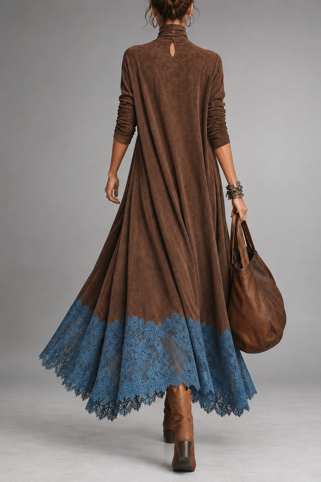Abril | Vestido largo de antelina con bajo de encaje
