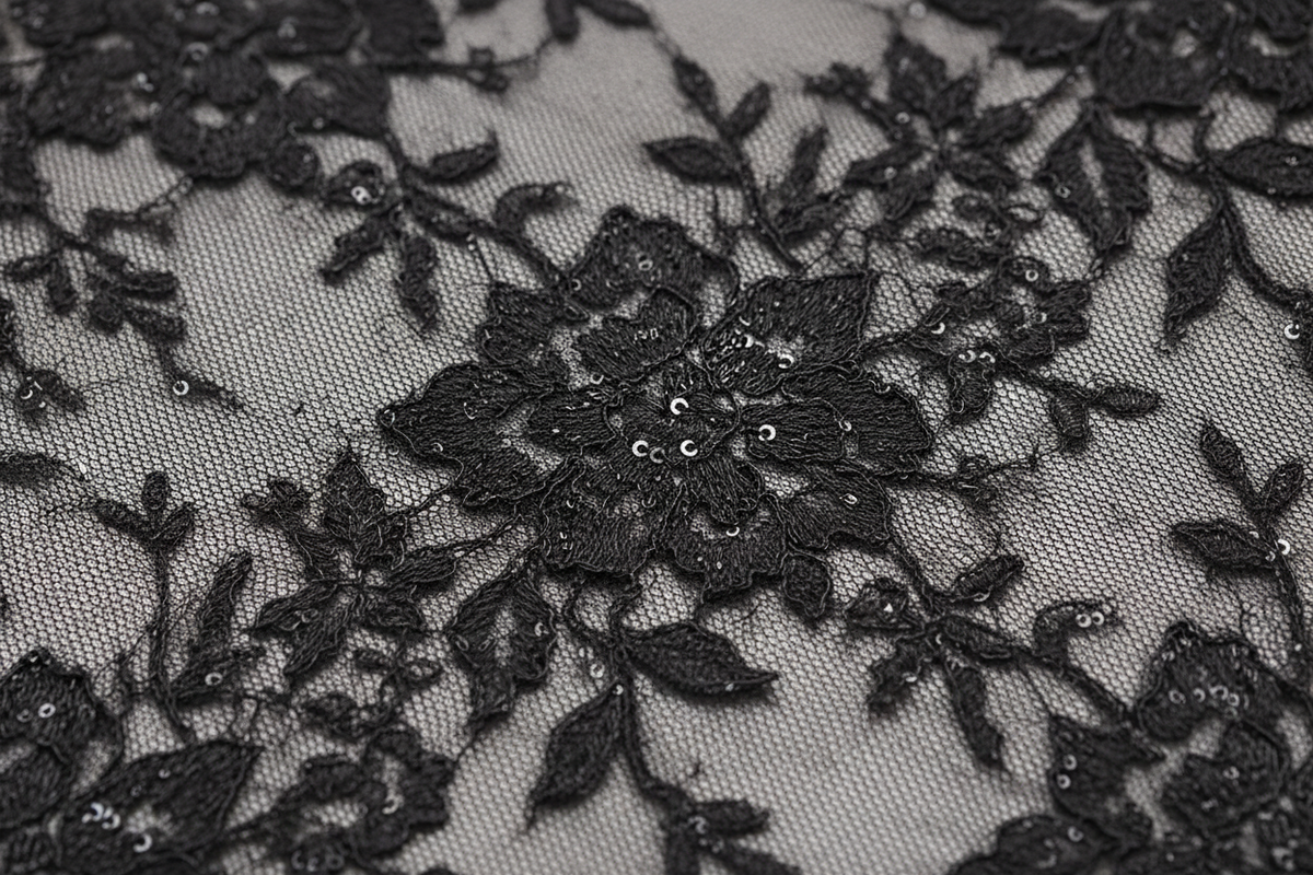NAFISA™ | VESTIDO ENTALLADO DE ENCAJE