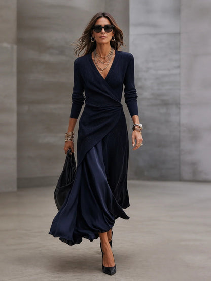 Loredana | Vestido maxi asimétrico con escote en V y paneles de satén azul marino