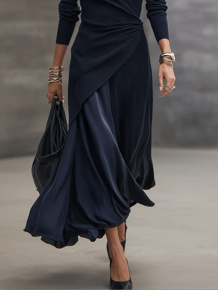 Loredana | Vestido maxi asimétrico con escote en V y paneles de satén azul marino