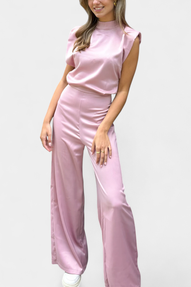 MONO ELEGANTE CON ESPALDA DESCUBIERTA